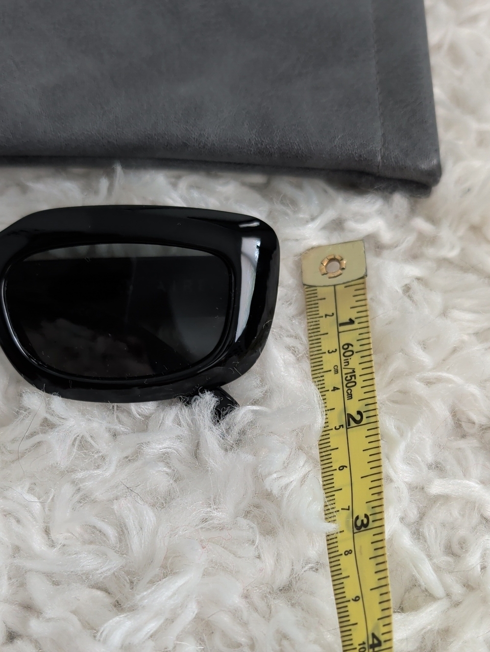 AIRE Black Rectangle Sunglasses- Sleek Modern Design - Picture 7 of 7